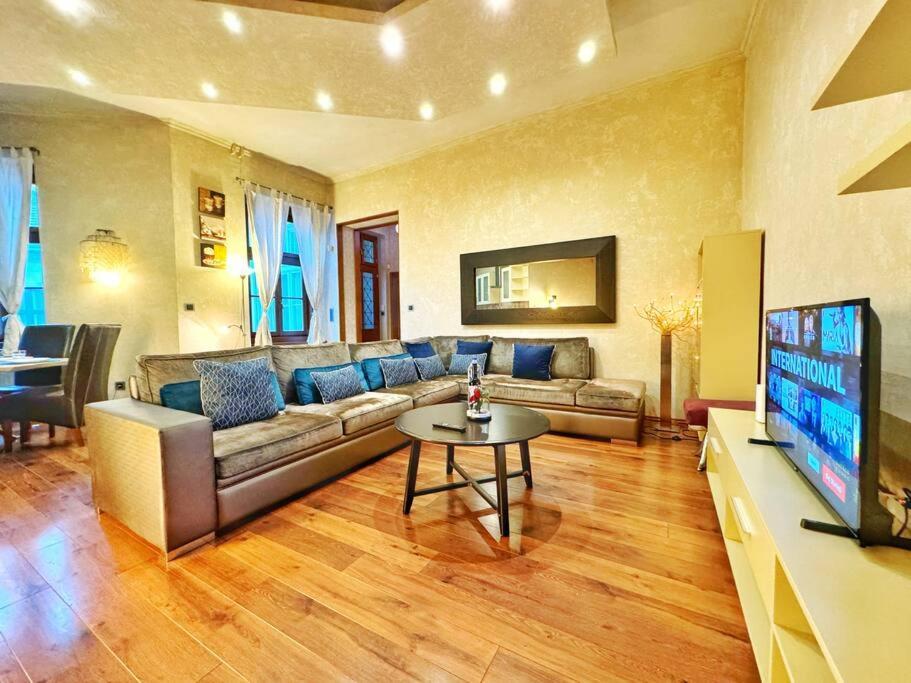 Ultra Central Apartment / 10 Ppl Будапешт Экстерьер фото